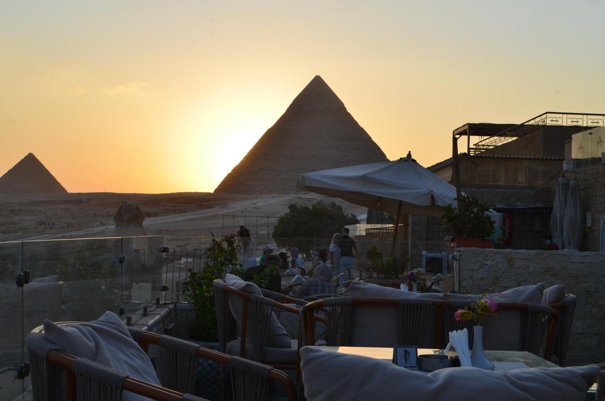 Queen Cleopatra Pyramids View Kafret el-Gabal Exteriér fotografie